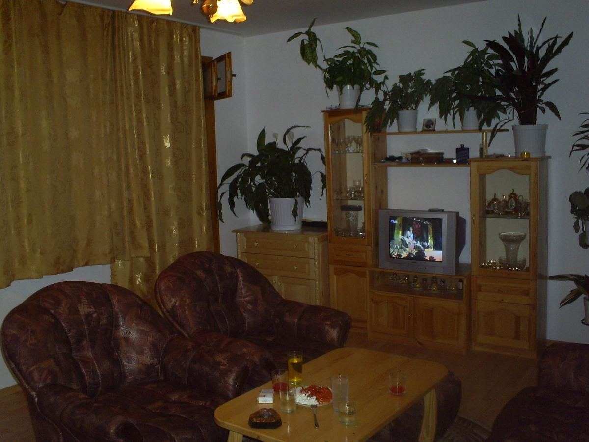 Отель Family Hotel Byalata Kashta Баните-32